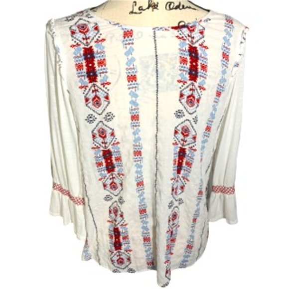 Hannah Tops - Hannah Sz Medium Boho Style Embroidered Blouse